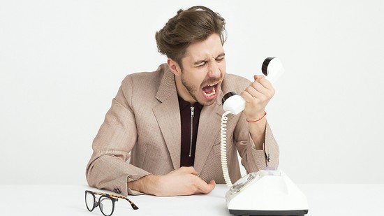 Mutasd a kommunikációd! Megmondom, hogy zsiráf vagy sakál vagy! - Munkahelyi kapcsolatok fejlesztése az erőszakmentes kommunikáció segítségével