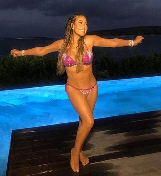 Mariah Carey bikinis posztja