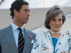 Diana hercegnő élete legszexibb ruhájában leckéztette meg Károly herceget, miután az bejelentette hűtlenségét