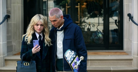 Elegük van a játszmázásból, és nem kérnek a tanácsokból - a Z generáció szép csendben megreformálta a Tindert