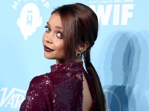 Ó, Sarah Hyland ilyen szexi ruhában sem volt még