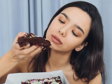 3 étel, amit soha, semmilyen körülmények között ne egyél lefekvés előtt a szakértő szerint