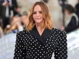 Stella McCartney, a divattervező, aki a fenntarthatósági törekvésekben is élen jár