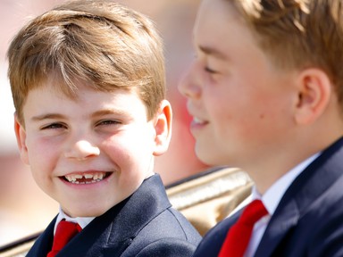 Rá sem ismerni a 8 éves Lajos herceg új portréjára, akkorát nőtt