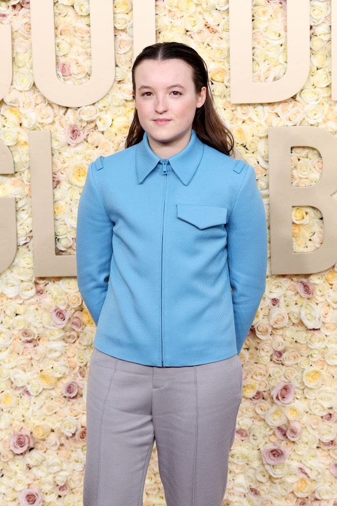 Bella Ramsey egy minimalista Prada összeállításban fejezte ki, hogy neki a díjátadó nem húsvásár