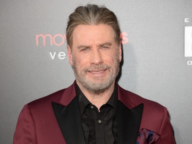 És akkor 40 évvel később John Travolta újra megmutatja az őrületes csipőmozgását a Grease-ből