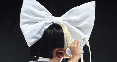 Sia kivételesen nem takarta el az arcát a Los Angeles-i eseményen