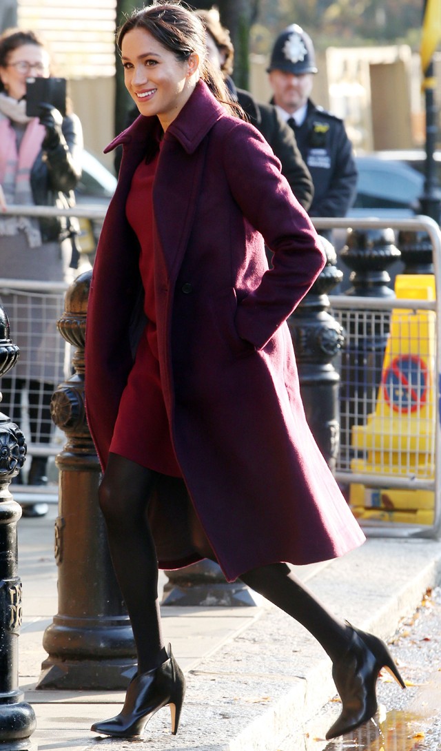 Meghan Markle a világ legcukibb kismamaruháját viselte: sosem ragyogott még ennyire