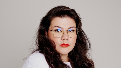 „A világ attól szép, hogy sokszínűek vagyunk” – Ráskó Eszter humorista véleménye az önelfogadásról