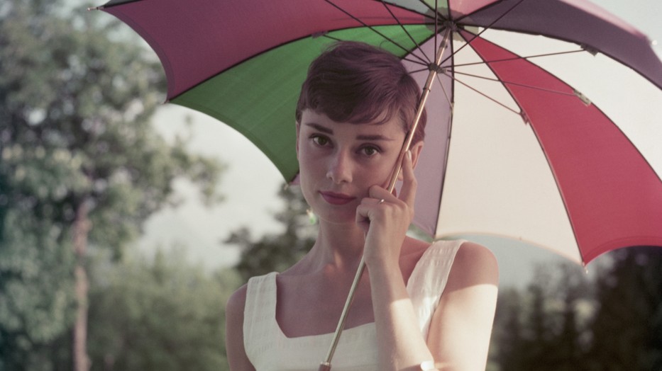 10 csodálatos fotó Audrey Hepburn-ről, ami bemutatja, milyen az utánozhatatlan elegancia