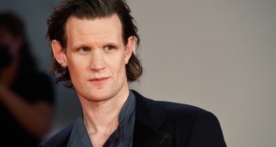 „Felhívtam apukámat, hogy én erre képtelen vagyok" - Portré a 40 éves Matt Smith-ről, aki új értelmet adott a hercegségnek