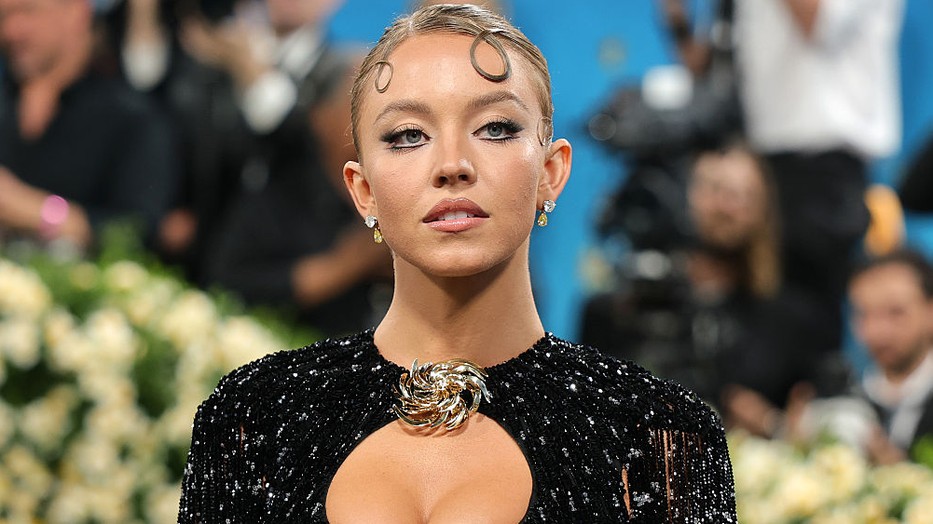 Sydney Sweeney azonnal ellopta a show-t a vörös szőnyegen