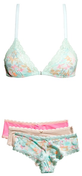 Mintás bugyi és melltartó H&M 3490 Ft/3 db, 2990 Ft, Glamour-napokon 2792 Ft, 2392 Ft 