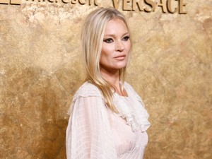 Megérkezett a pucérmelltartó, a meztelenruha következő generációja