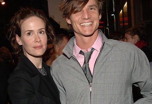 Igen, ez komoly: így nézett ki Pedro Pascal 20 évvel ezelőtt, mielőtt világsztár lett volna