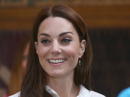 Kate Middleton szafari stílusú szettje ISTENI
