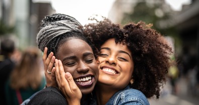 10 kérdés, amivel segíthetsz a legjobb barátnődnek a randizásban