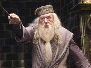 Ifjú pápából ifjú Dumbledore - Jude Law elég komoly elvárásoknak kell, hogy megfeleljen