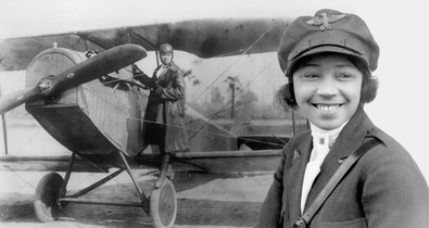 Az első afroamerikai pilótanő, Bessie Coleman az elnyomás ellen is harcolt