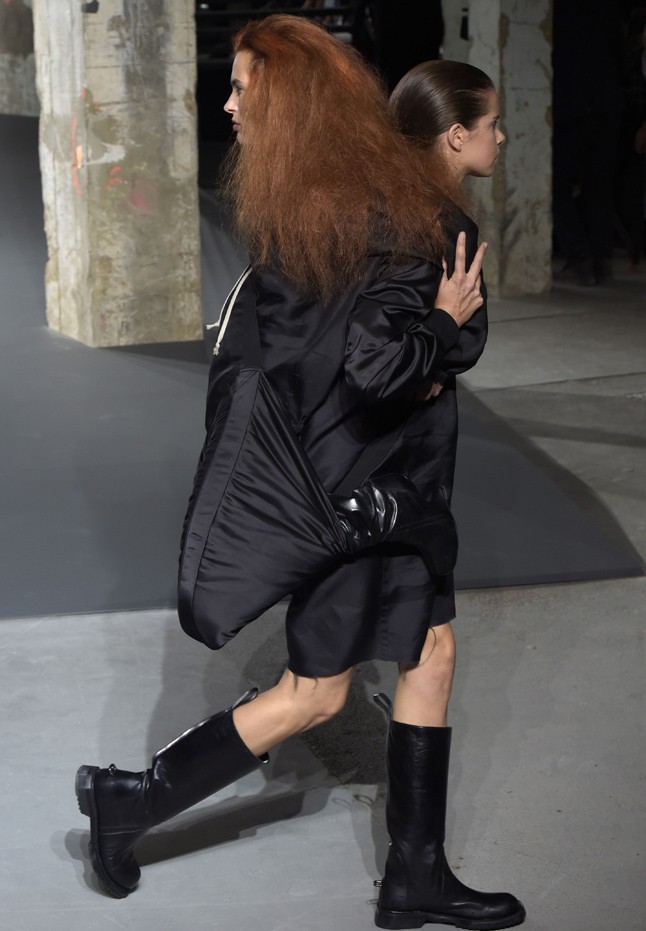 Betegebb dolgot nem láttunk még divatshow-n ennél