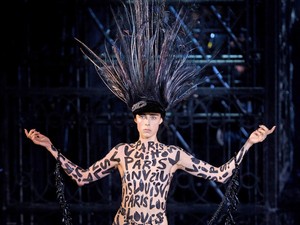 ´Részeg voltam´ - így lett a történelmi divashow fő attrakciója