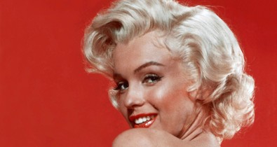 Marilyn Monroe 22 évesen meztelenre vetkőzött! Sosem látott fotók