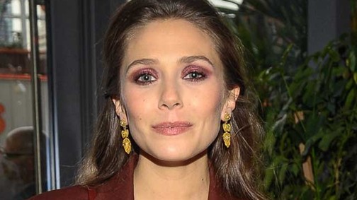 Elizabeth Olsennek annyira tökéletesen áll a frufru, hogy te is ilyet akarsz majd