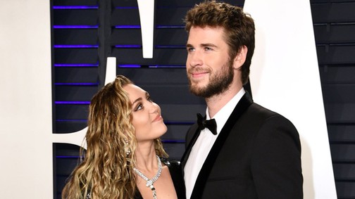 Miley Cyrus és Liam Hemsworth szuperforróvá tette az Oscar estéjét