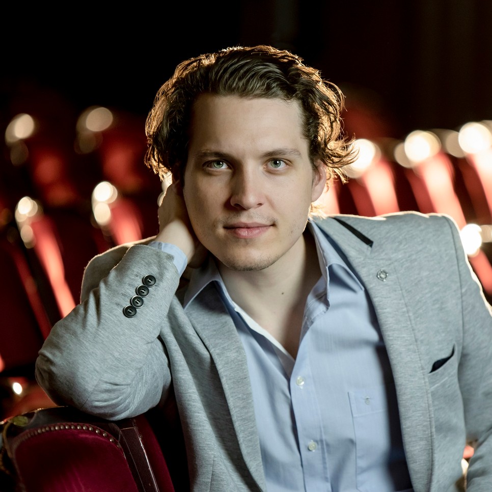 Jenovari Miklos-glamour