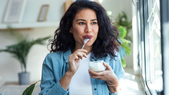 4 élelmiszer, amit távol kell tartanod a konyhádtól, ha 100 évig szeretnél élni