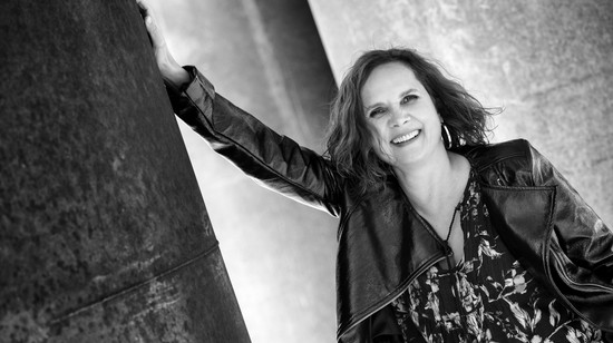 Feuer Yvette hisz a személyes színház közösségi erejében