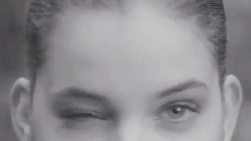 Palvin Barbara a legszexibb nyelvtanár