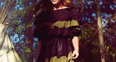 Palvin Barbi gyönyörű retró angyal