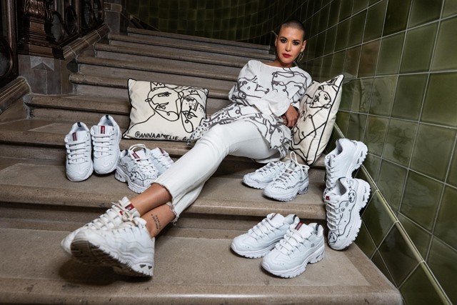 Húsz év után visszatér a Skechers legendás modellje