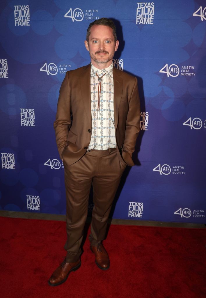 Elijah Wood nevét a hobbit Zsákos Frodó karakterének köszönhetően ismerhette meg a nagyvilág. A színész ma 44 éves.