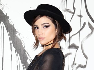 Az amerikai szépségkirálynő újra mellvillantó cuccban divatozott