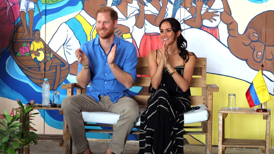 Harry herceg és Meghan Markle kislánya félelmetesen hasonlít Sarolta hercegnőre