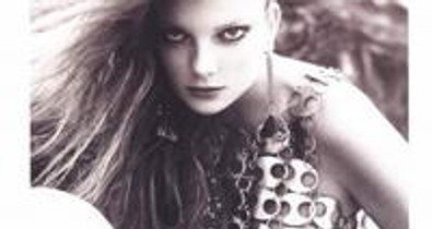 Enikő diktálja a tempót!