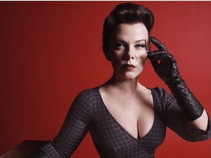 Elfelejtett sztárral erősít Marc Jacobs