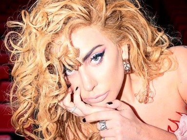 Lady Gaga leállította koncertjét, mert látta, hogy egy rajongója megsérült!