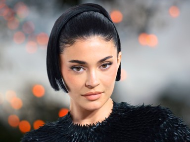 Pucér halloween: Demi Moore ikonikus meztelen fotóját alkotta újra Kylie Jenner