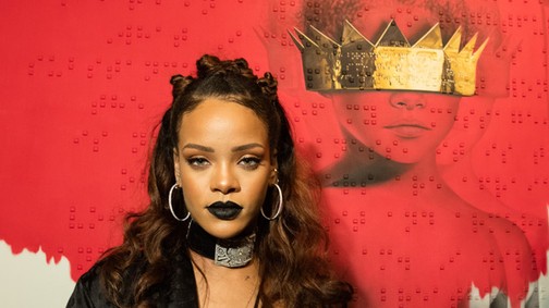 Rihanna szerelmi tanácsot ad a rajongóinak!