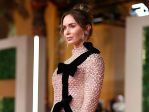 Emily Blunt sokkoló átváltozáson esett át: új hajszínével alig ismertünk rá