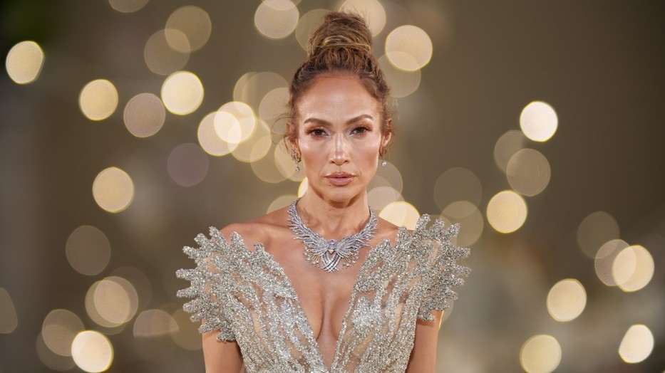 Jennifer Lopez új körömtrendet teremtett a Met-gálán