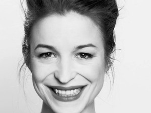 Egy igazán értékes kampány: Hitka Viktória tányérjaival az éhezés visszaszorításáért