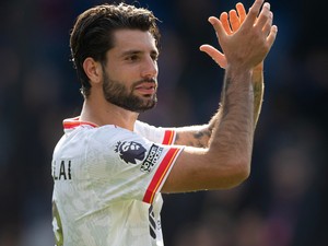 Szoboszlai Dominik eljegyezte barátnőjét, álomszép fotóval jelentették be a nagy hírt