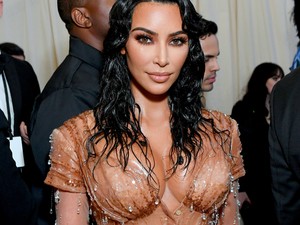 Égigérő szempillák, szivárványszínek és ragyogó bőr - Ezek voltak a Met gála legfantasztikusabb sminkjei!