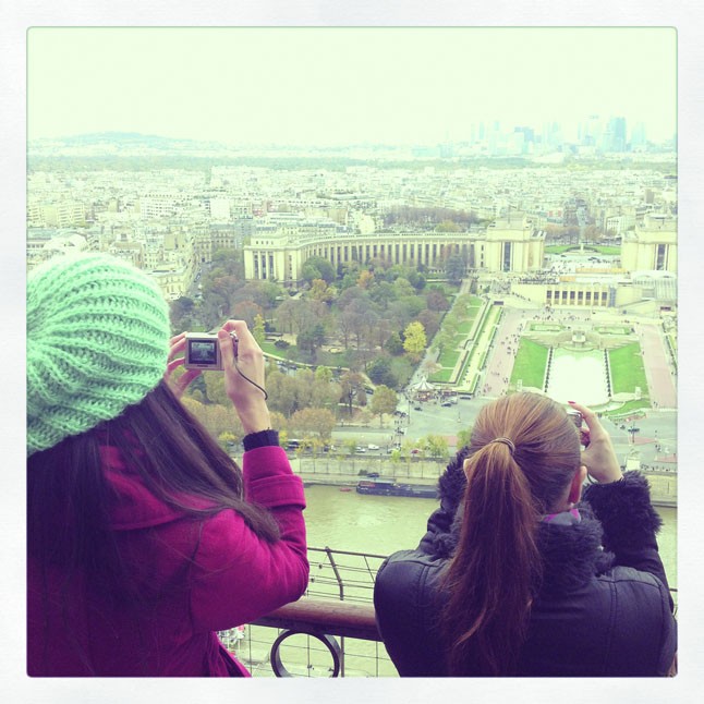 Párizs két született GLAMOUR-lánnyal