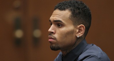 Végre! Letartóztatták Chris Brown-t!