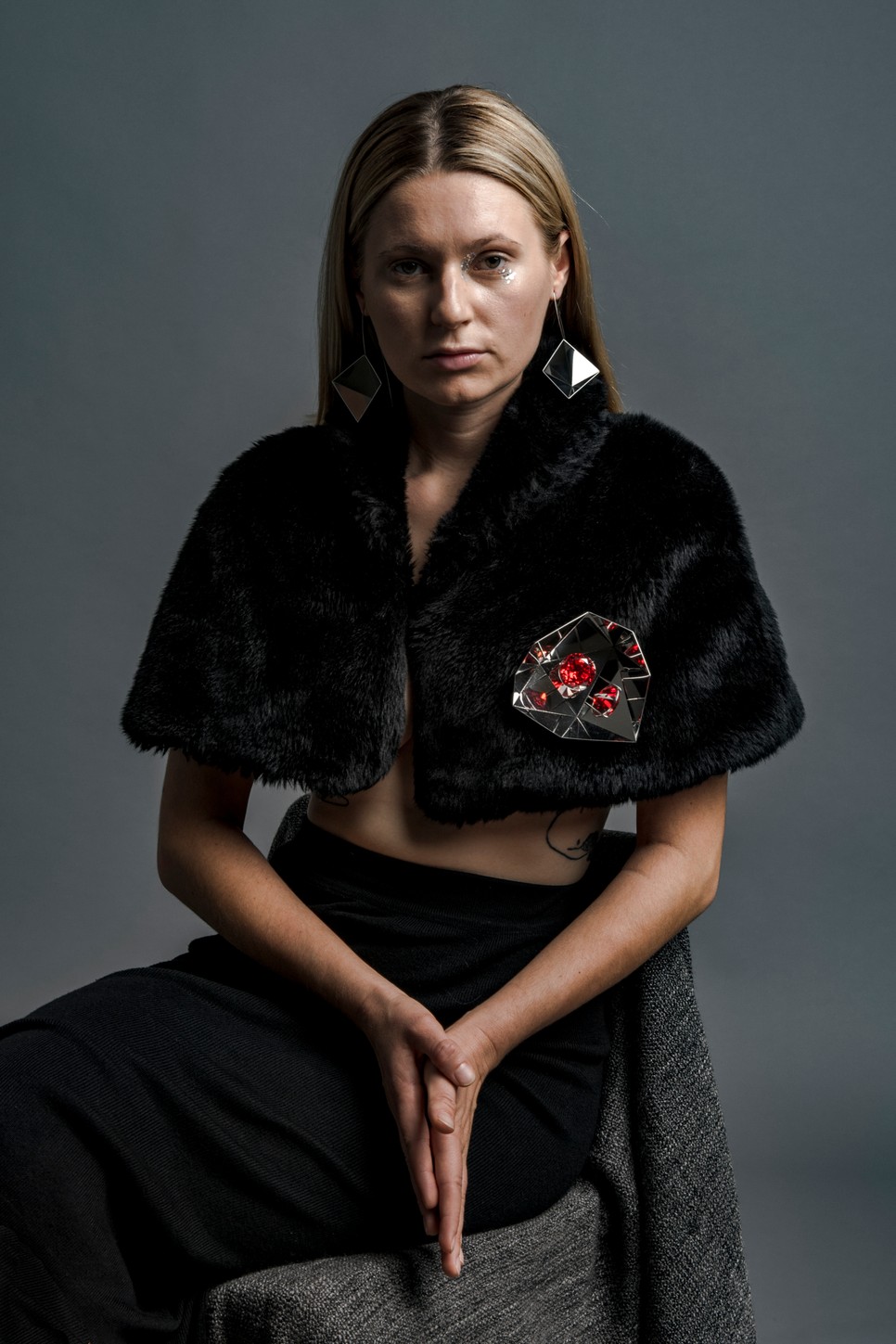 Ékszerbe zárt reflexiók - Ismerd meg Kocsor Eszter Sára ékszertervezőt